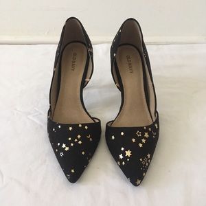 Black suede heels size 8